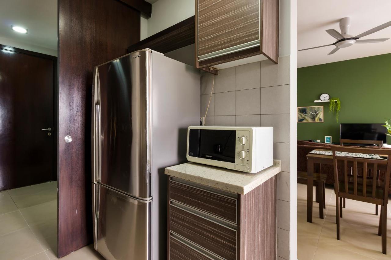 Pj8 Service Suites By Airhost Petaling Jaya Esterno foto